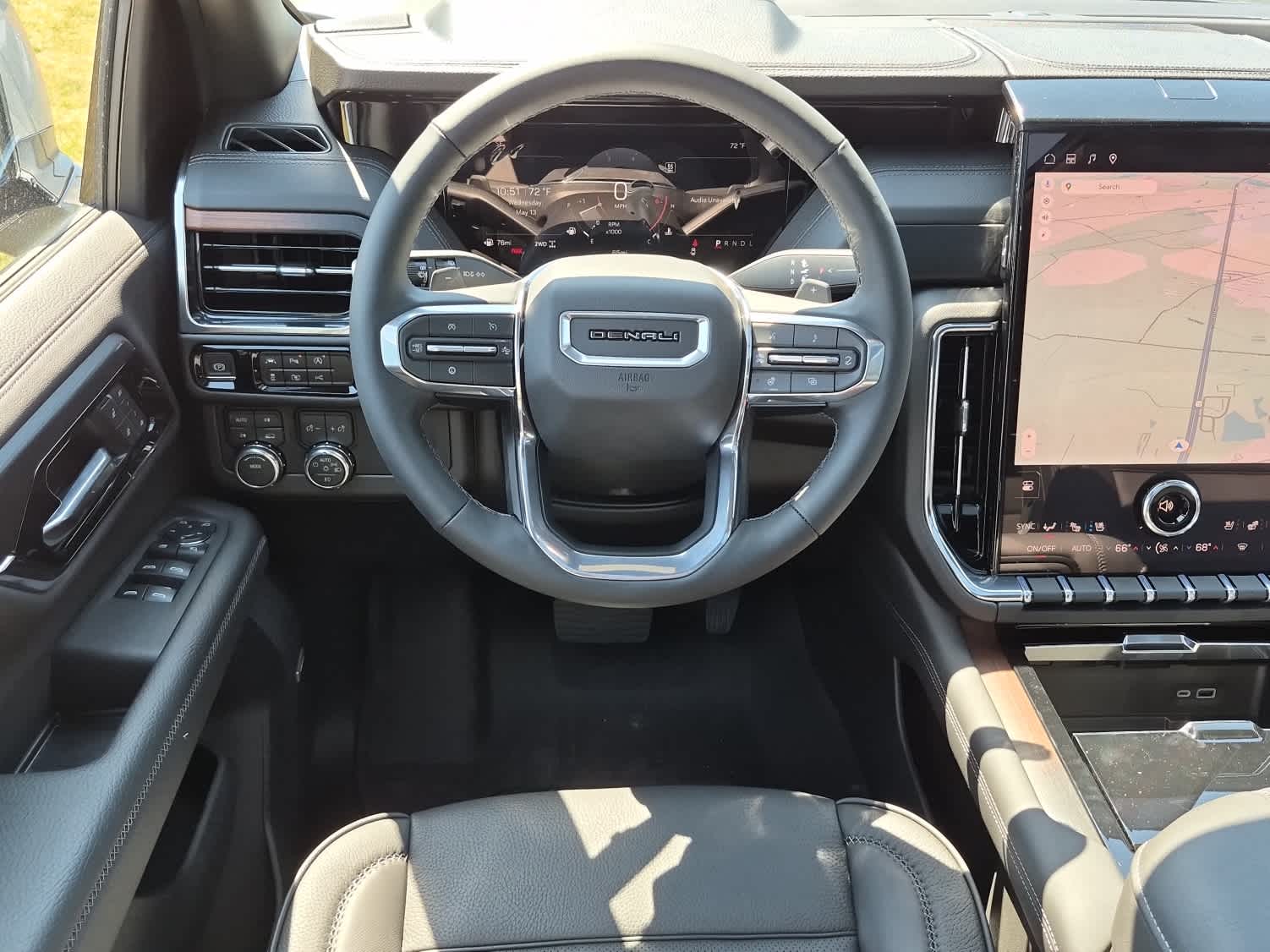 2026 GMC Yukon XL Denali - Photo 12