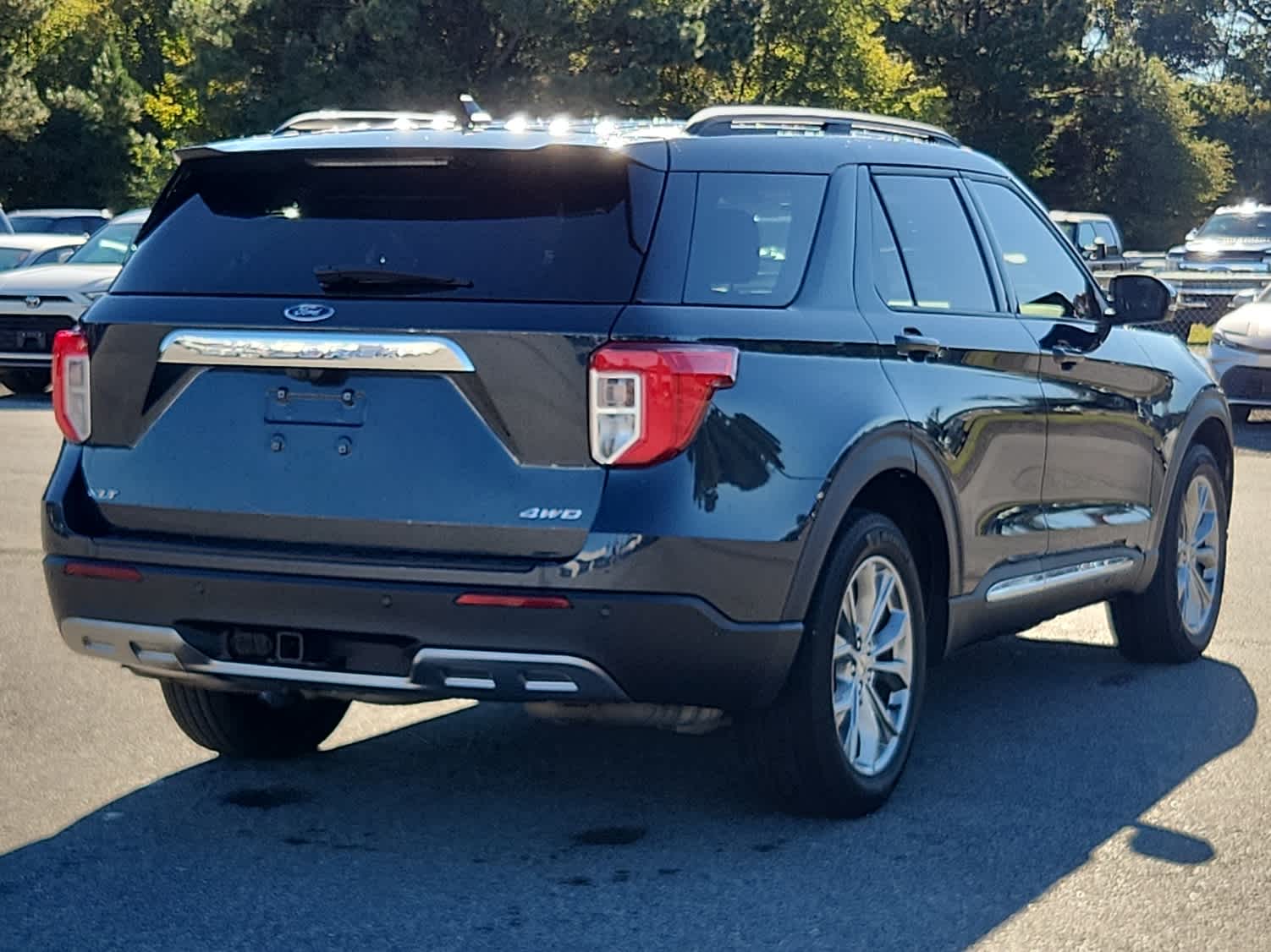 2023 Ford Explorer XLT photo 2