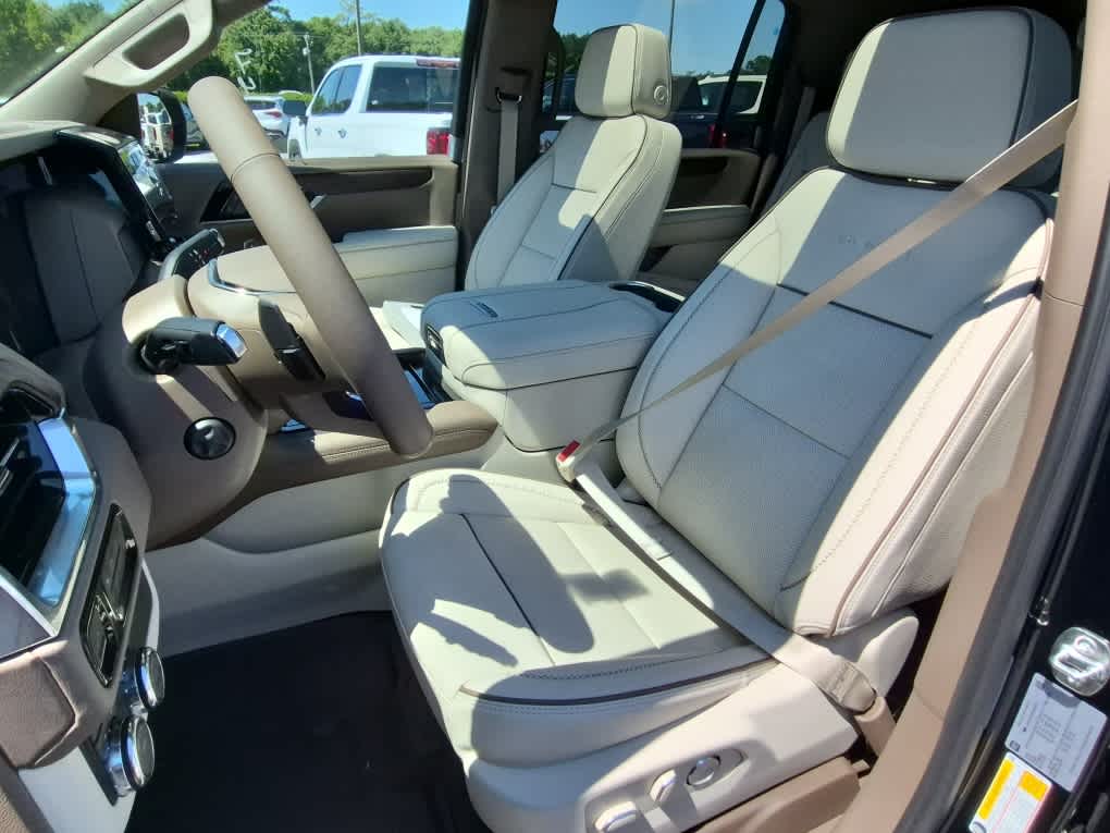 2026 GMC Yukon XL Denali - Photo 12