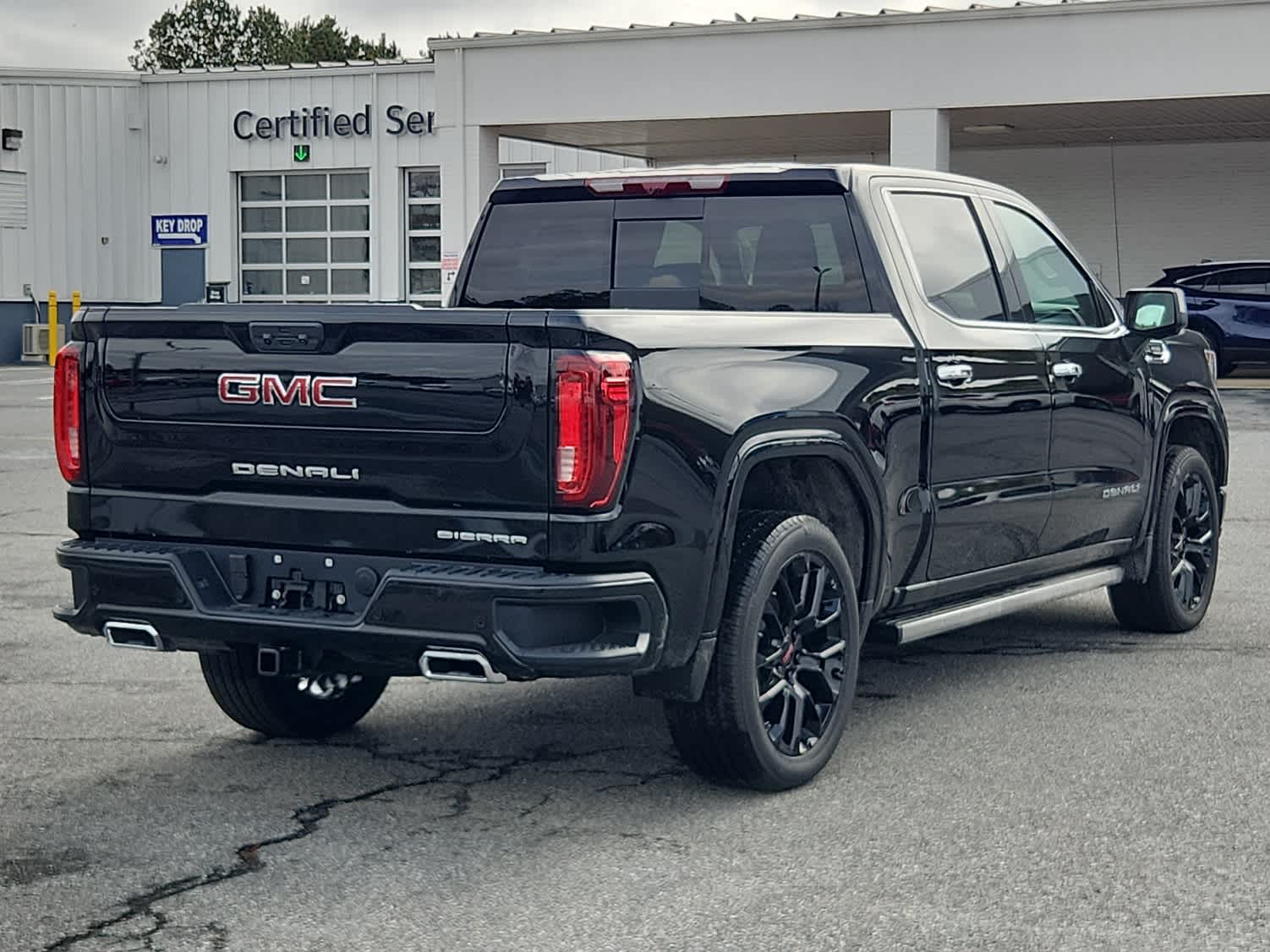 2026 Gmc Sierra 1500 Denali photo 3