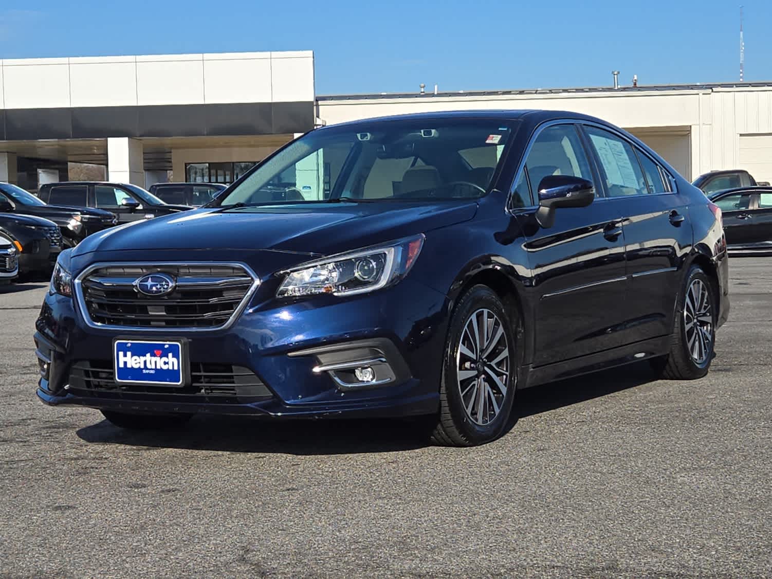 2018 Subaru Legacy Premium's photo