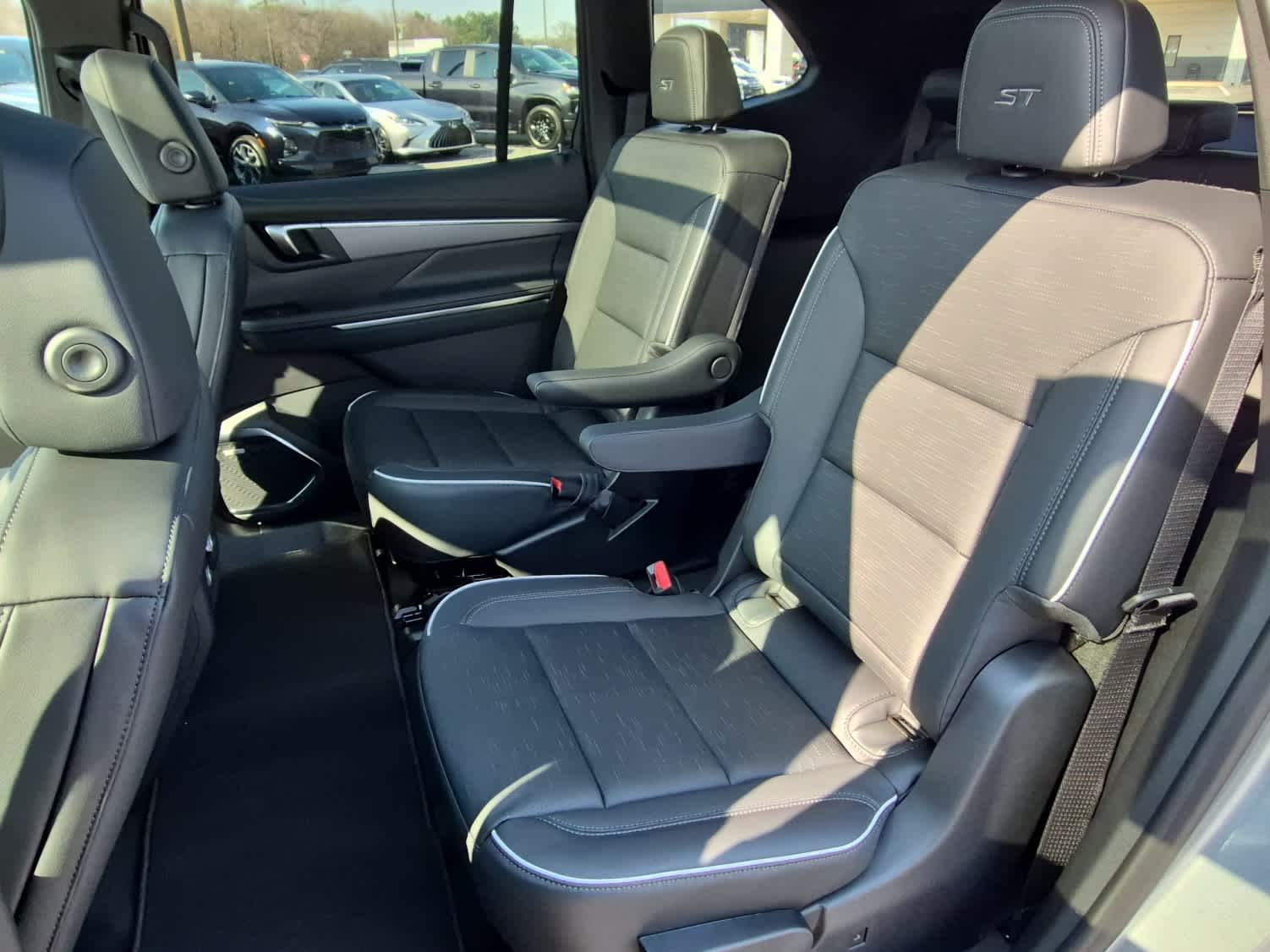2026 Buick Enclave Sport Touring - Photo 10