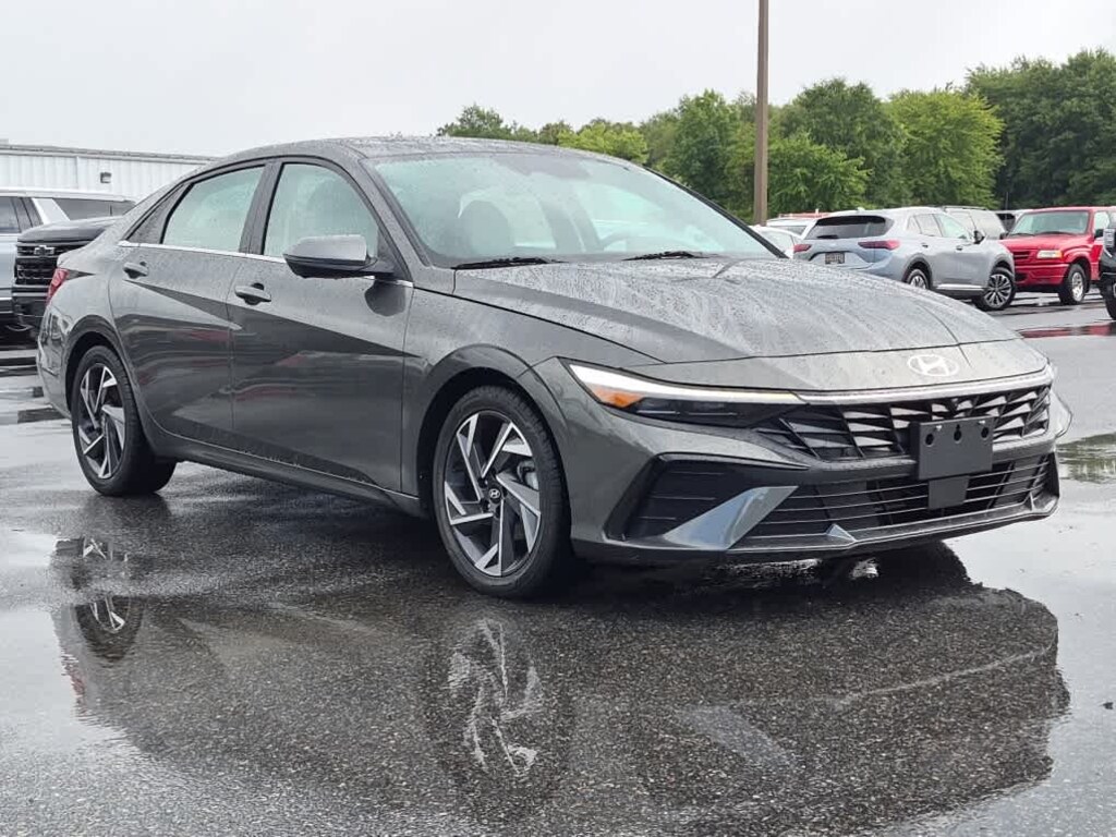 Used 2024 Hyundai Elantra Limited