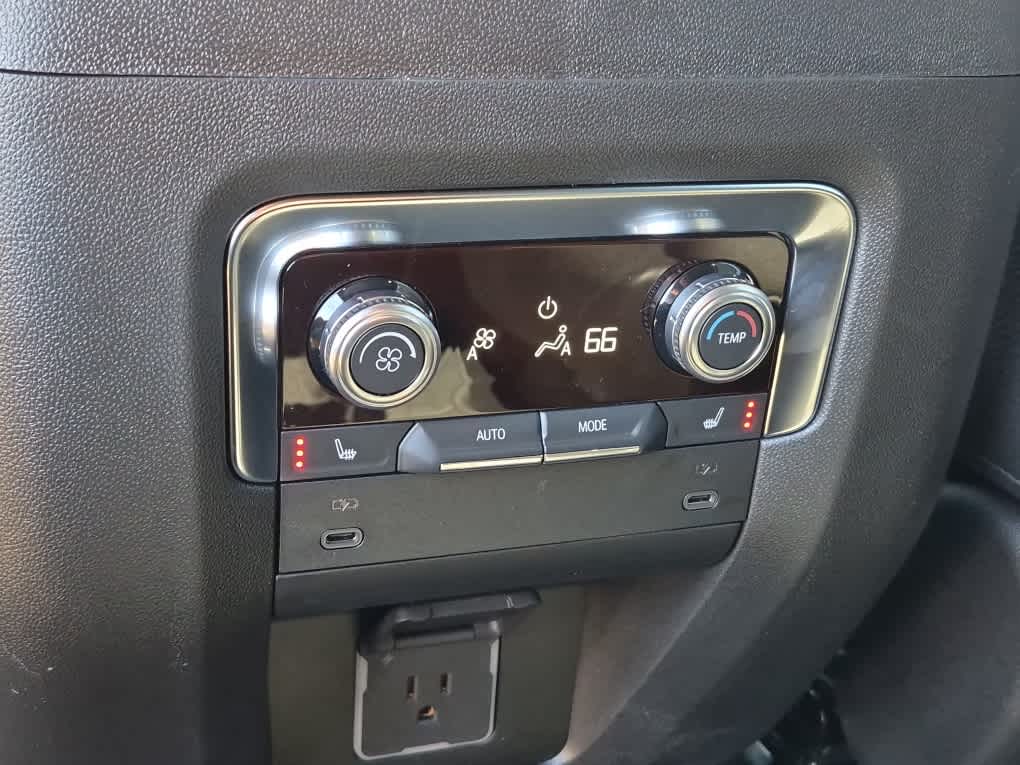 2026 GMC Yukon XL Denali - Photo 9