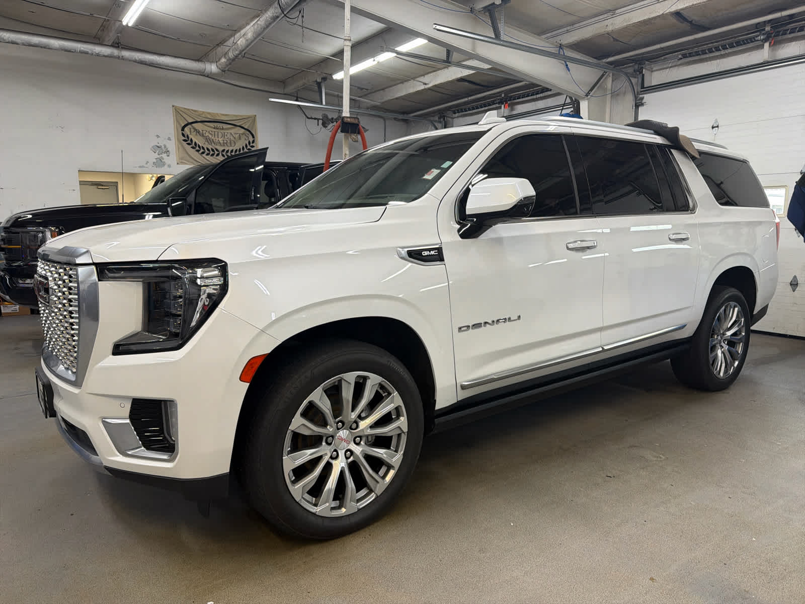 2021 GMC Yukon XL Denali's photo