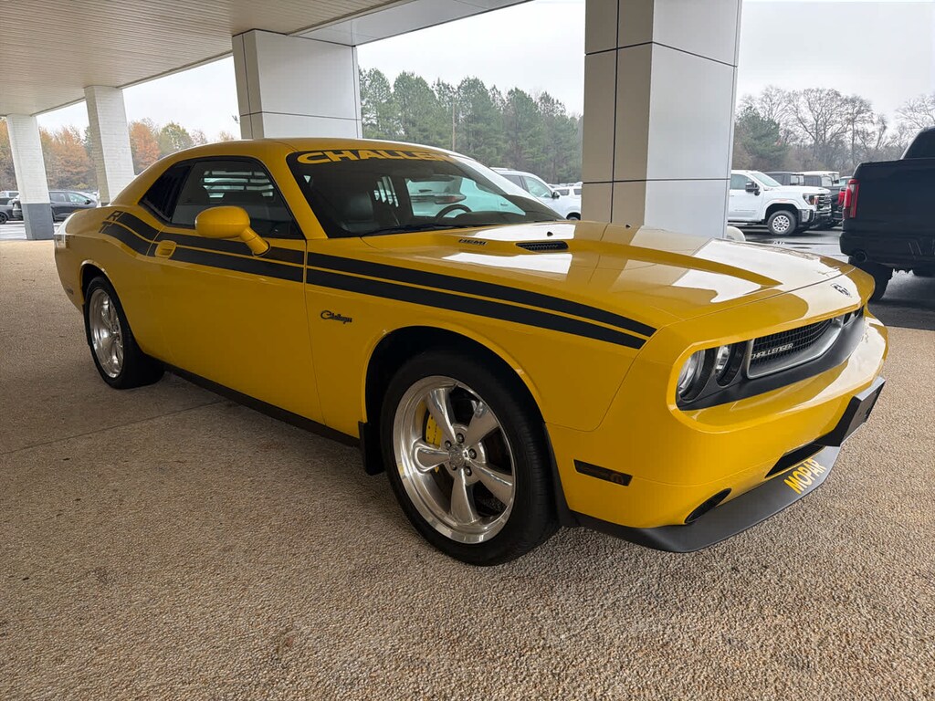 Used 2010 Dodge Challenger R/T Classic