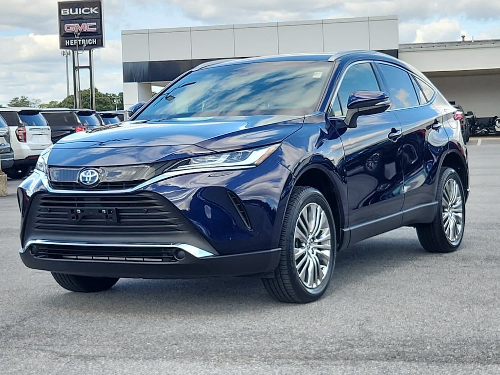 Used 2022 Toyota Venza LE