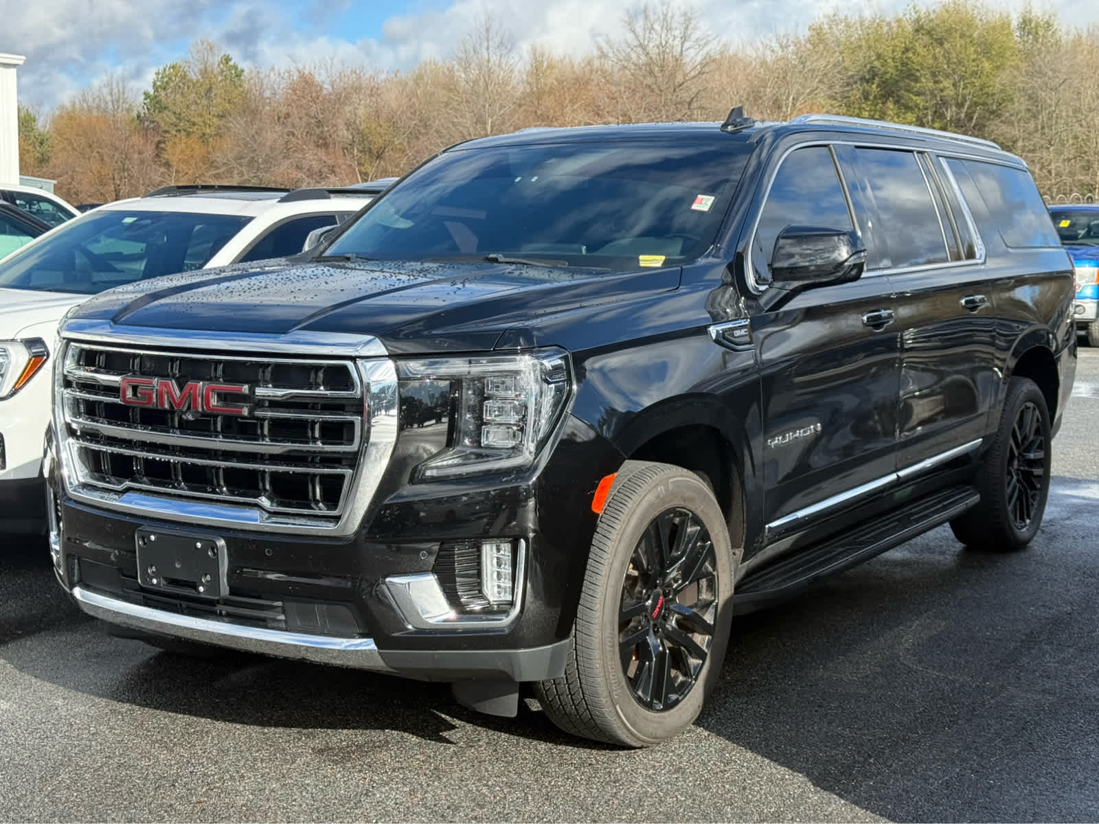 2021 GMC Yukon XL SLT's photo