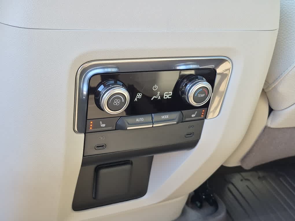 2026 GMC Yukon XL Denali - Photo 9