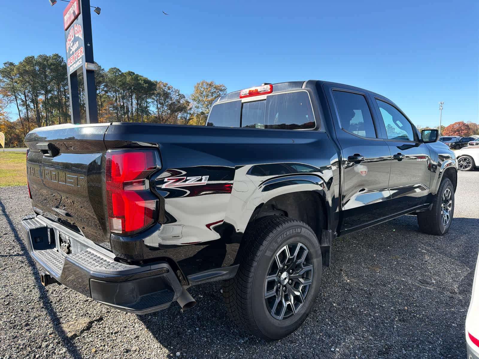 2023 Chevrolet Colorado Z71 photo 3