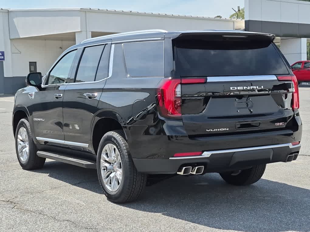 2026 GMC Yukon Denali - Photo 6