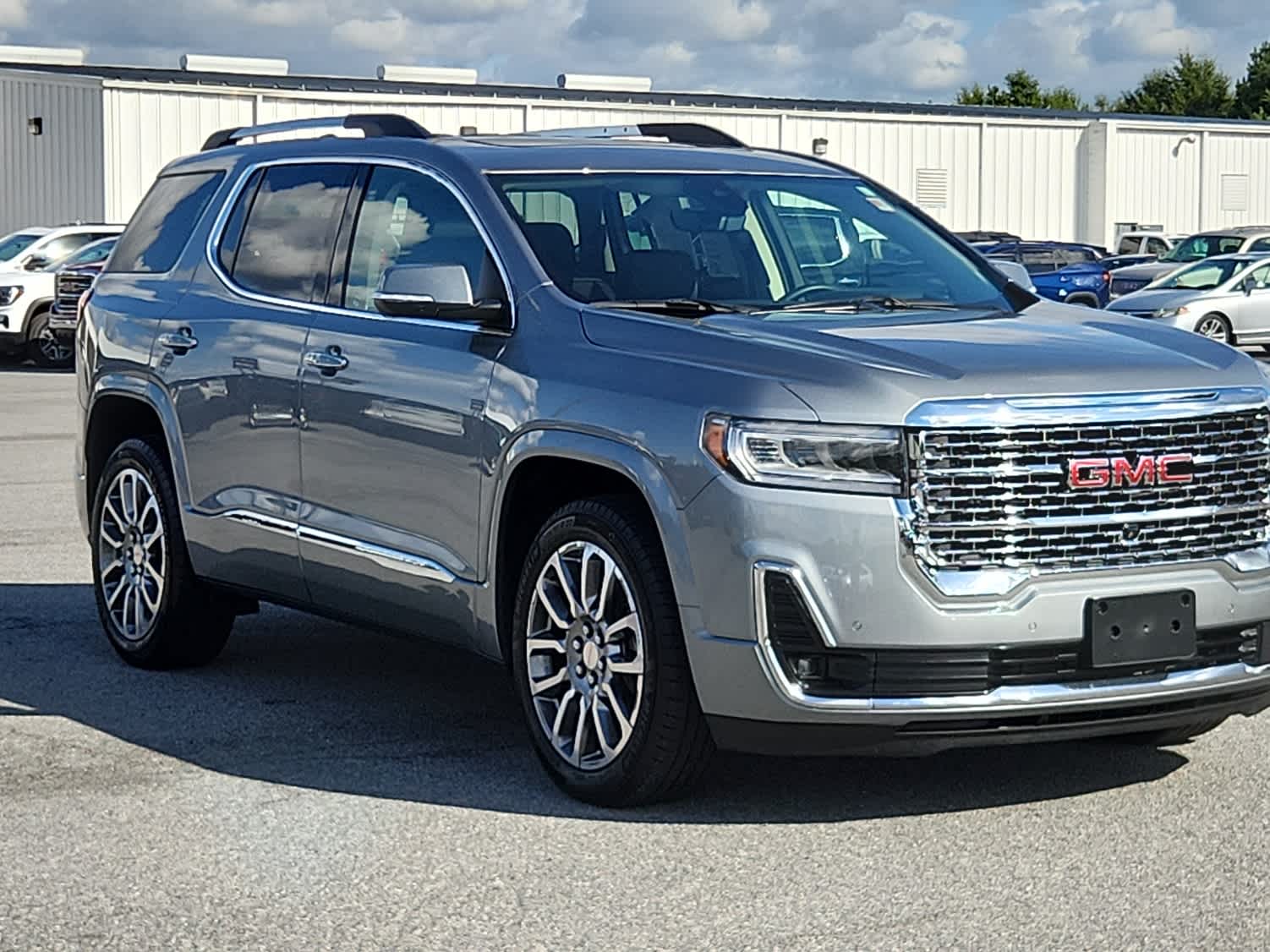 2023 Gmc Acadia Denali photo 2