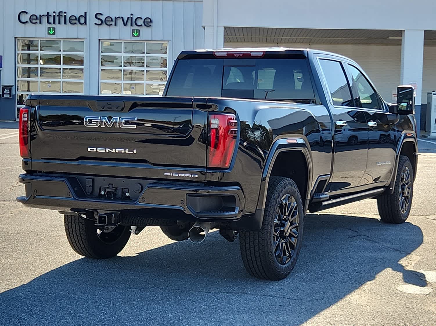 2026 Gmc Sierra 2500 HD Denali Ultimate photo 3