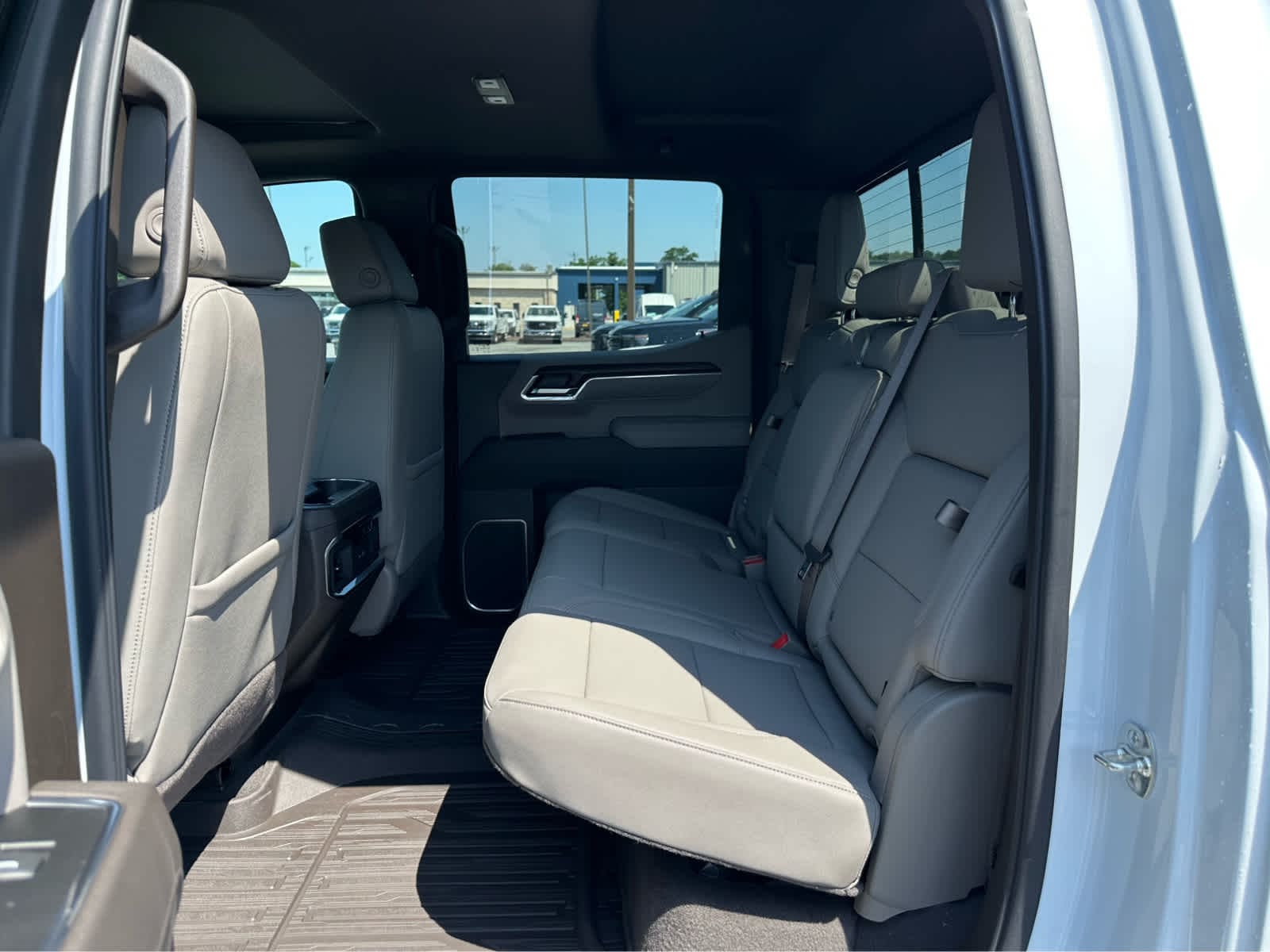 2026 GMC Sierra 1500 SLT - Photo 12