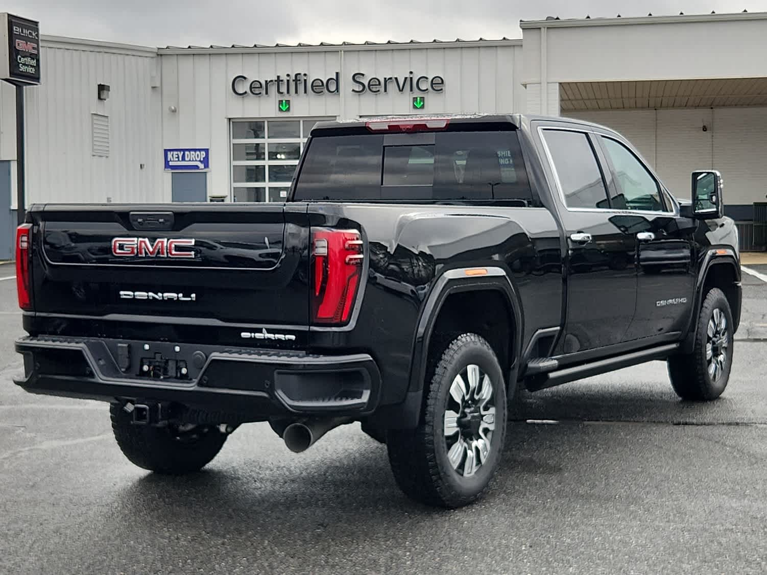 2026 Gmc Sierra 2500 HD Denali photo 3