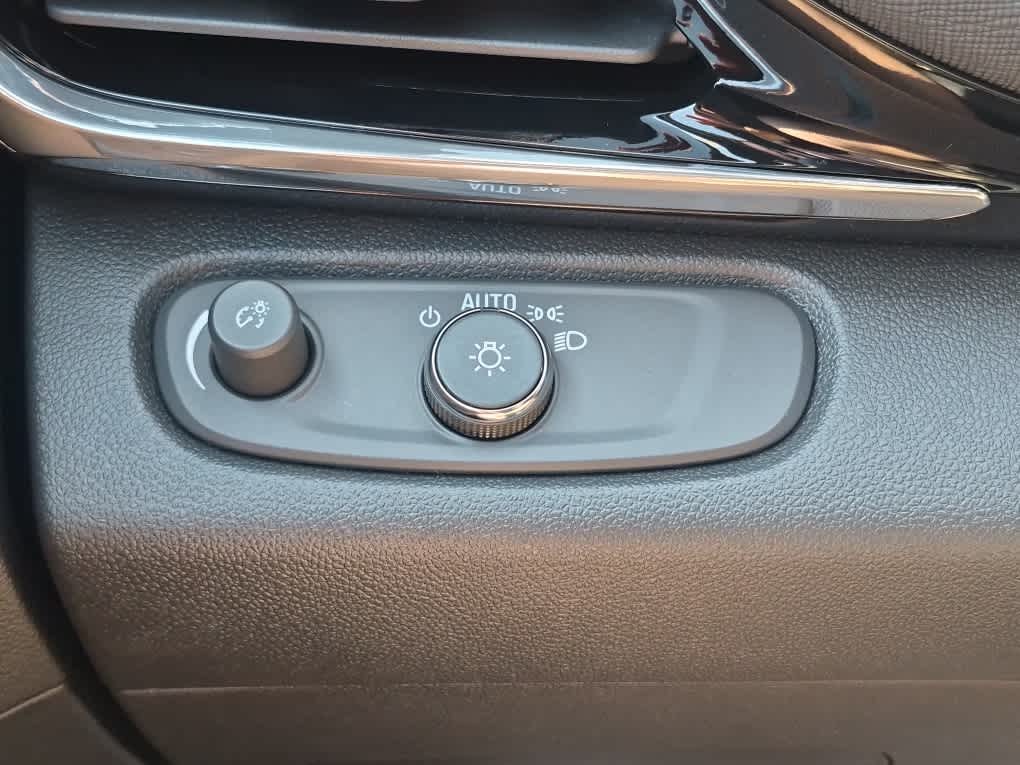 2026 Buick Envista Sport Touring - Photo 19