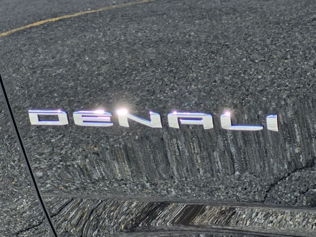 2026 GMC Yukon XL Denali - Photo 21