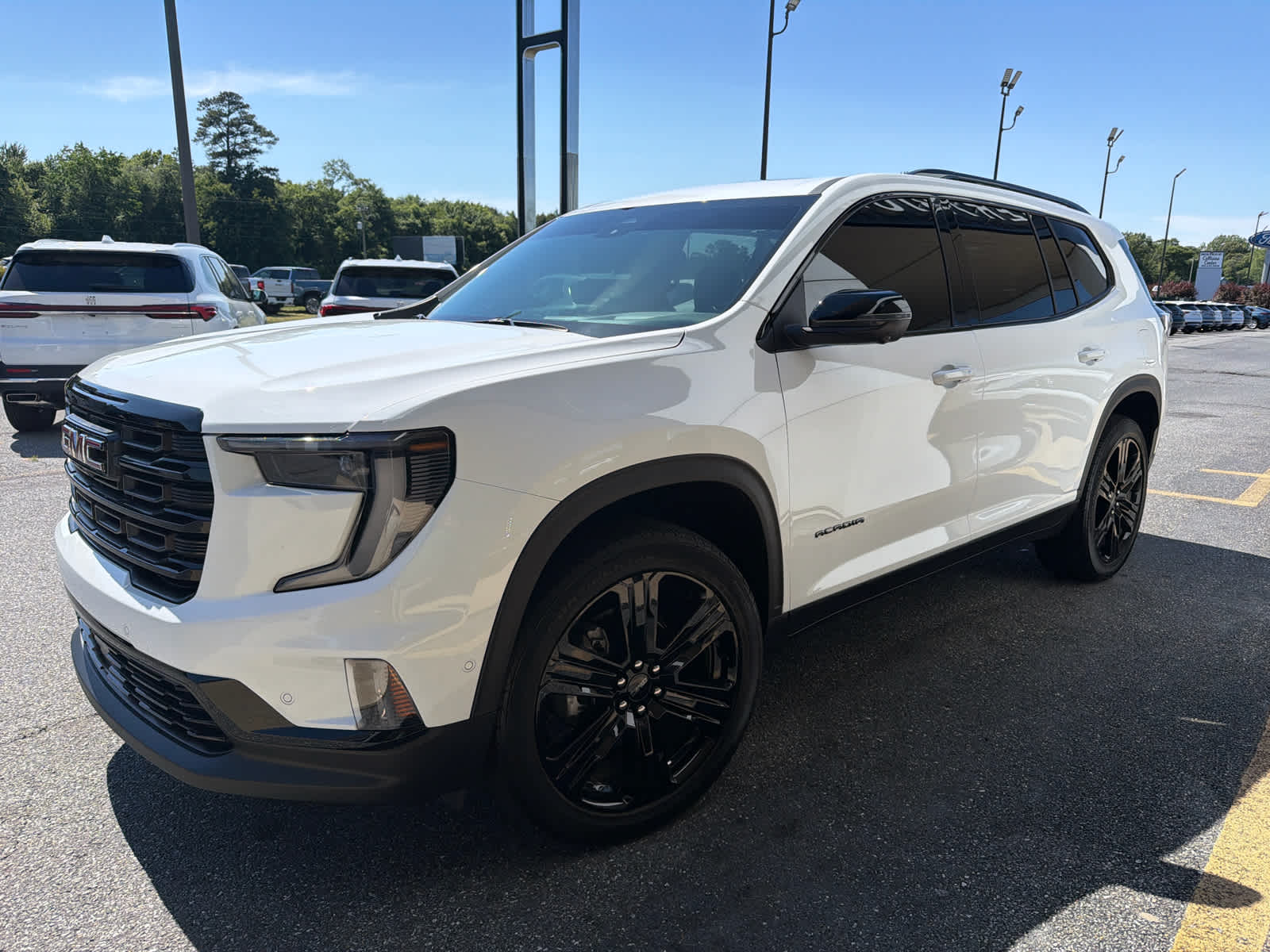 2025 GMC Acadia Elevation AWD's photo