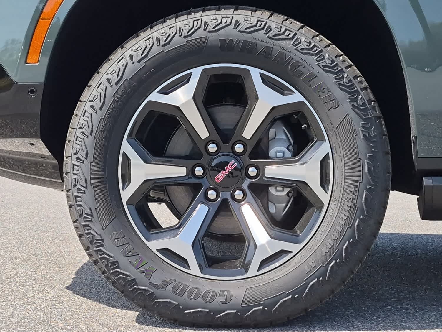 View vehicle photo 6