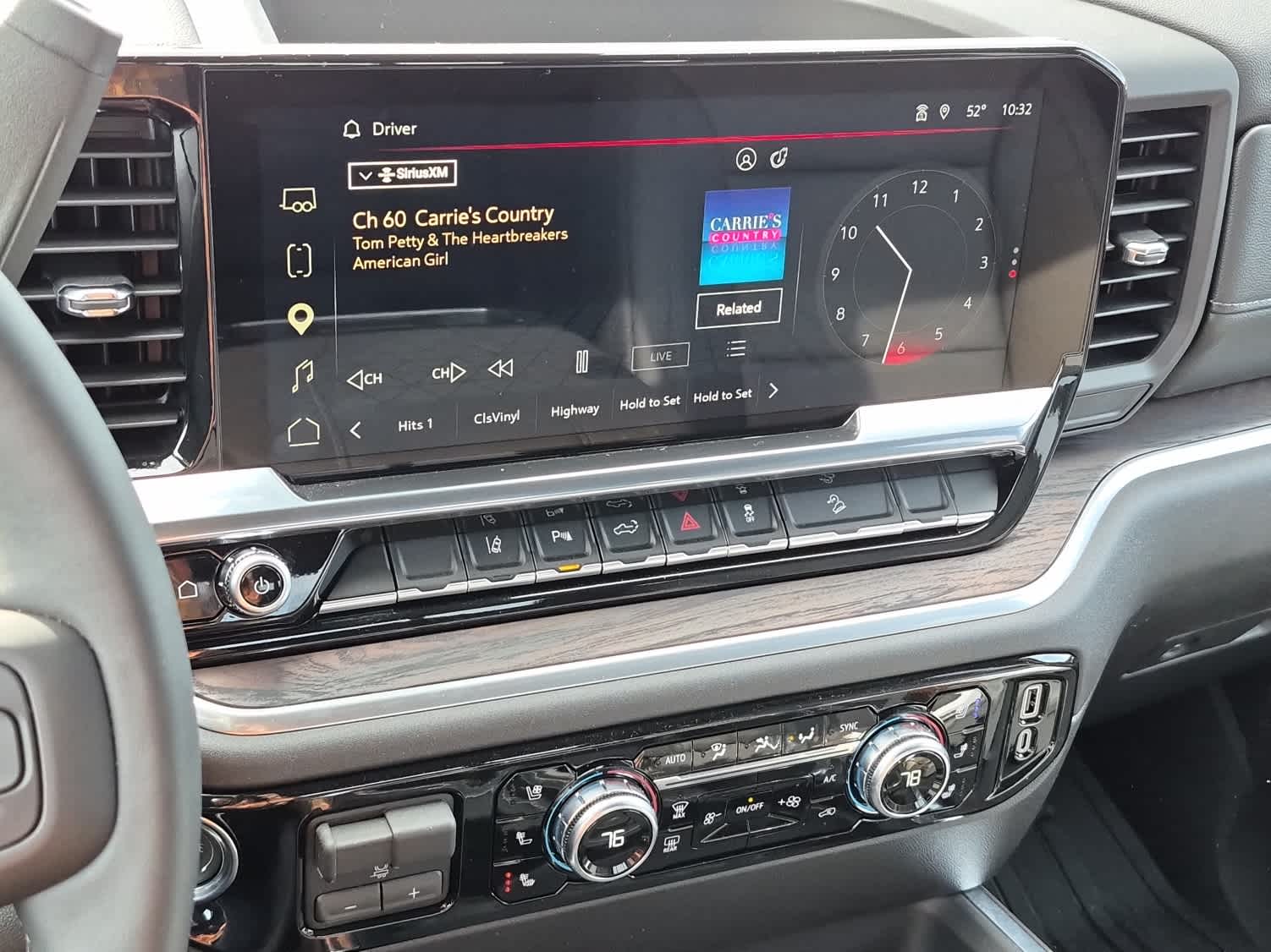 2026 GMC Sierra 2500HD SLT - Photo 13