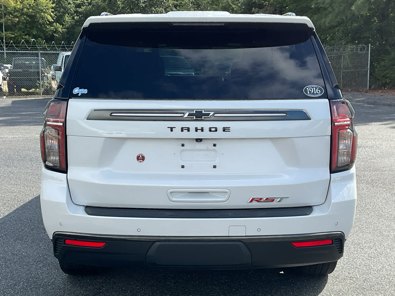 2022 Chevrolet Tahoe RST photo 2