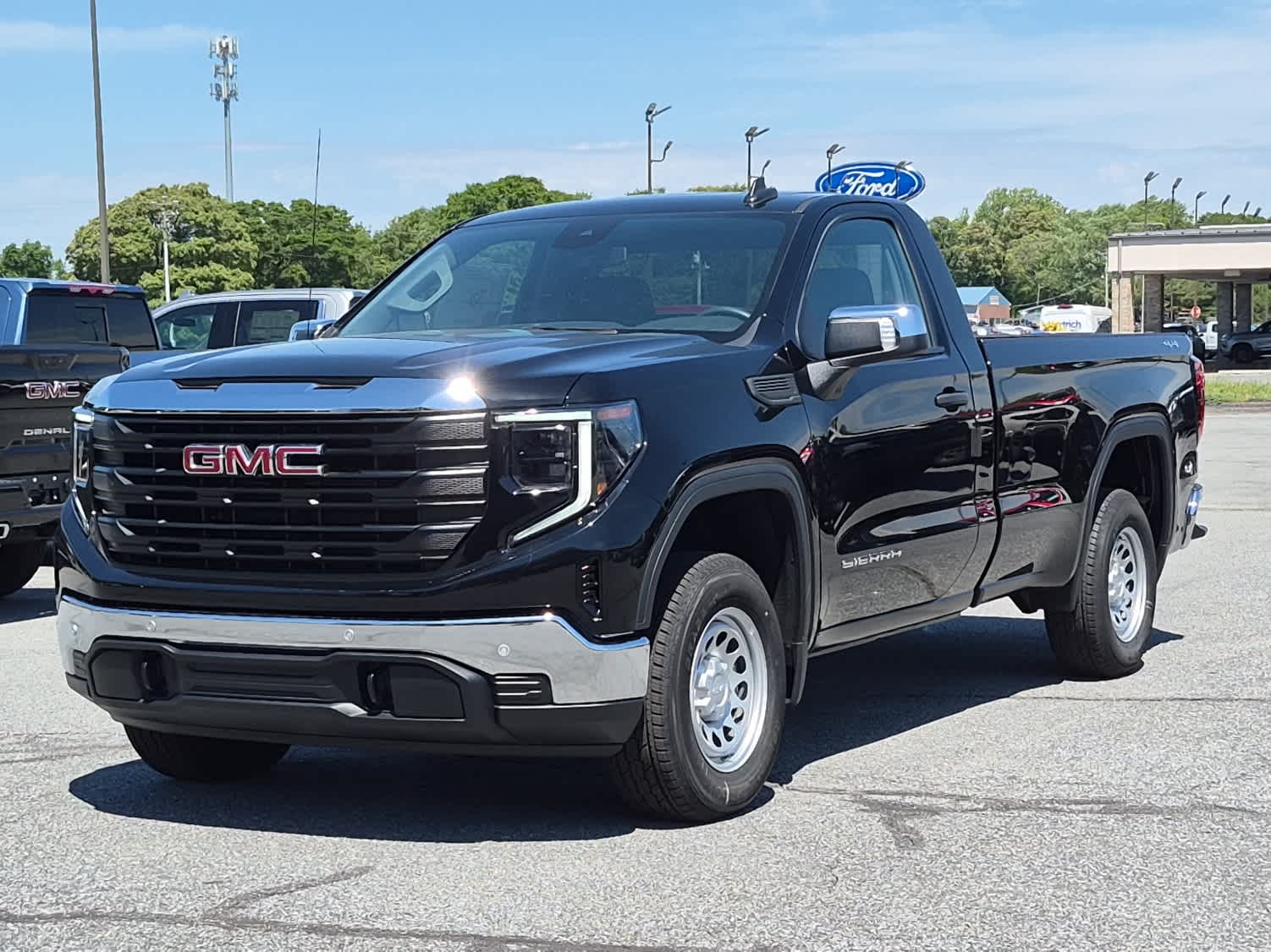 2024 GMC Sierra 4WD Regular Cab Standard Box Pro's photo