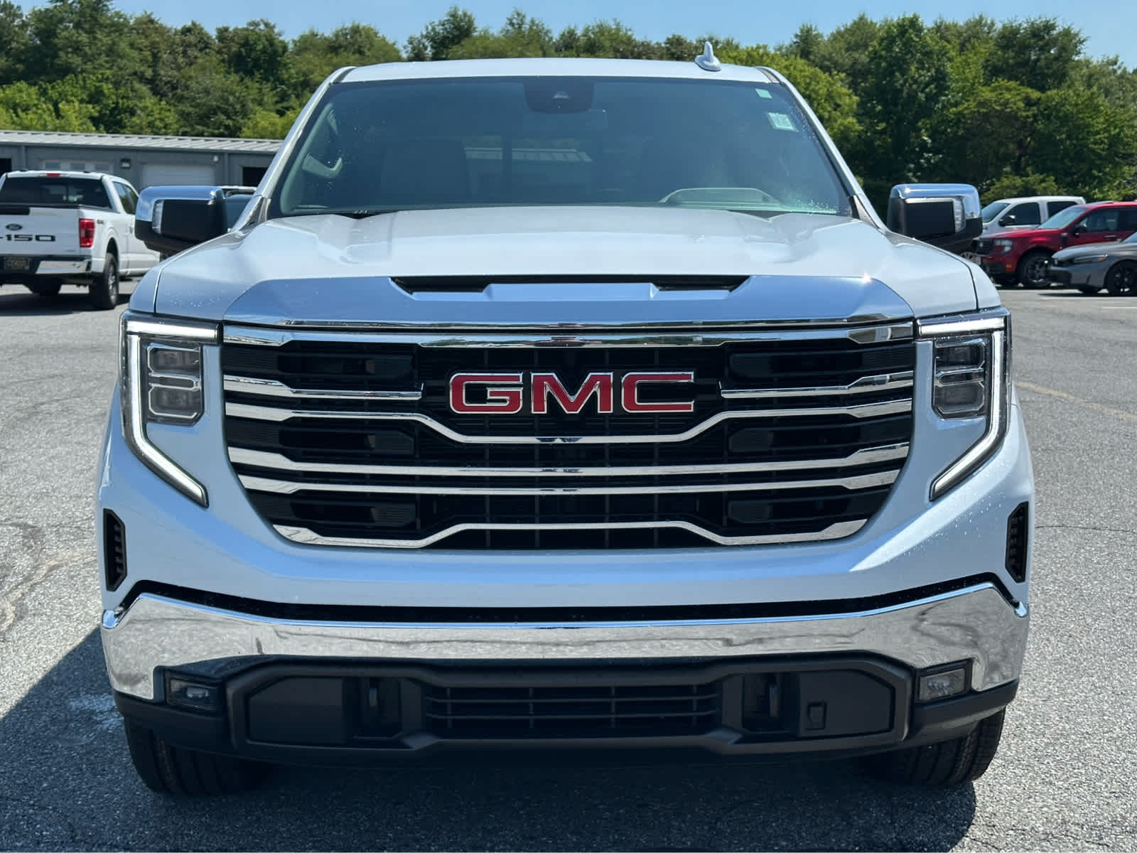 2026 GMC Sierra 1500 SLT - Photo 7