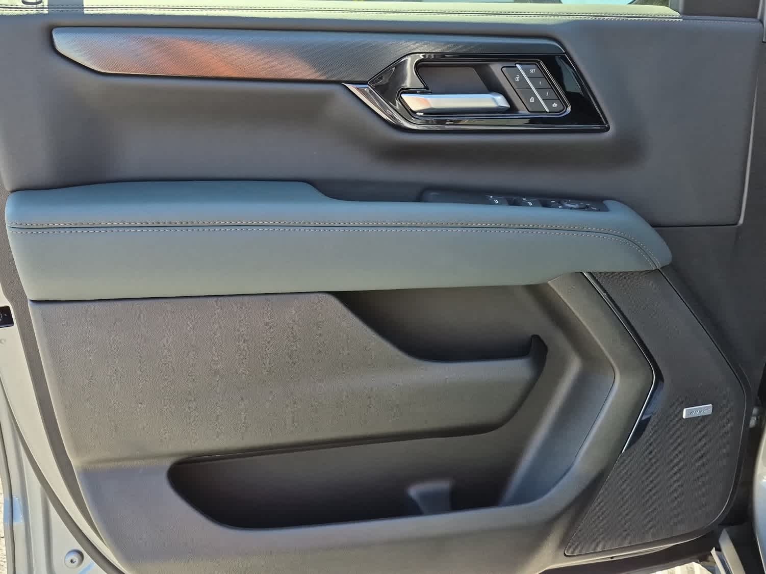 2026 GMC Yukon AT4 - Photo 13