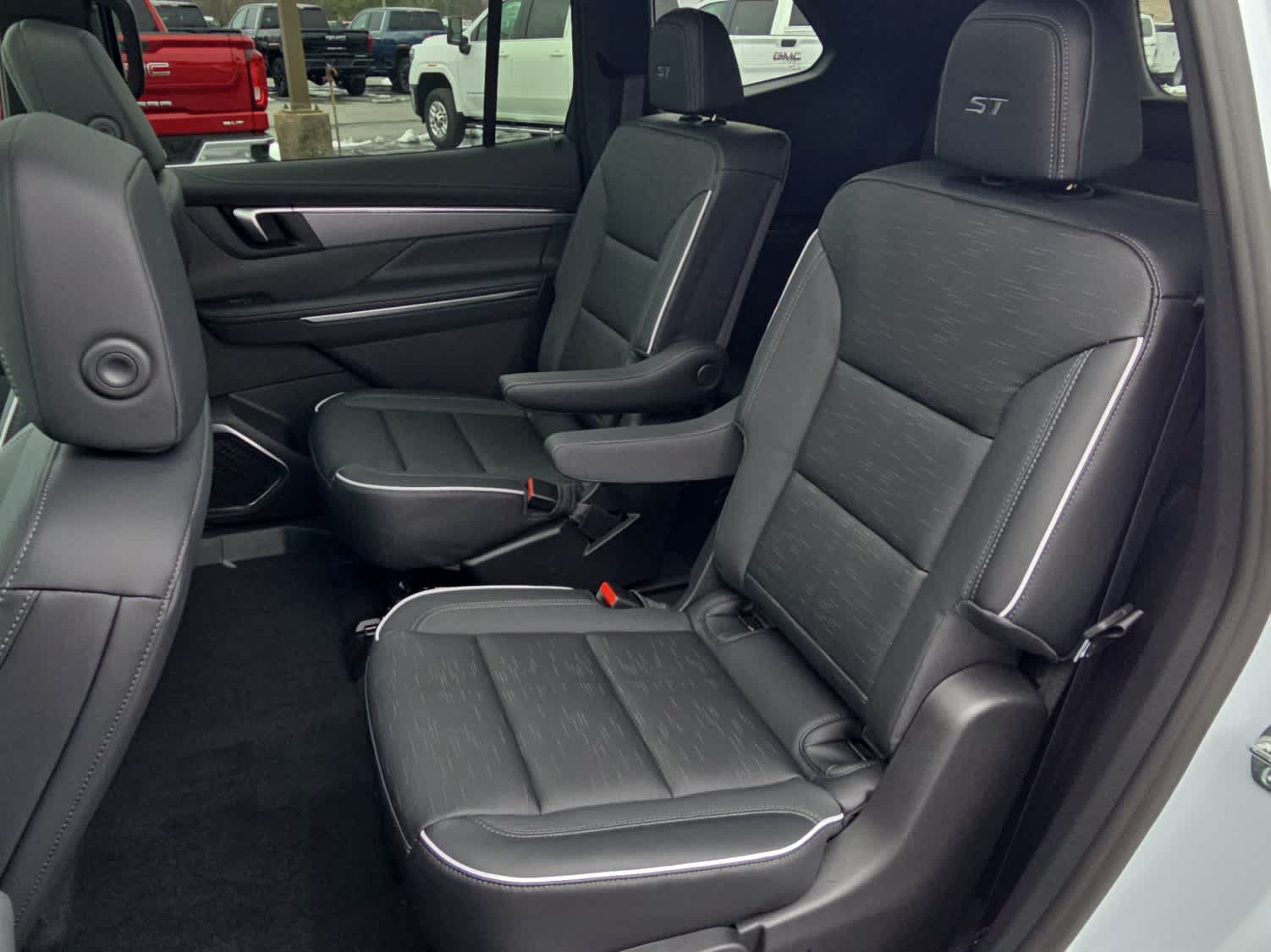 2026 Buick Enclave Sport Touring - Photo 8