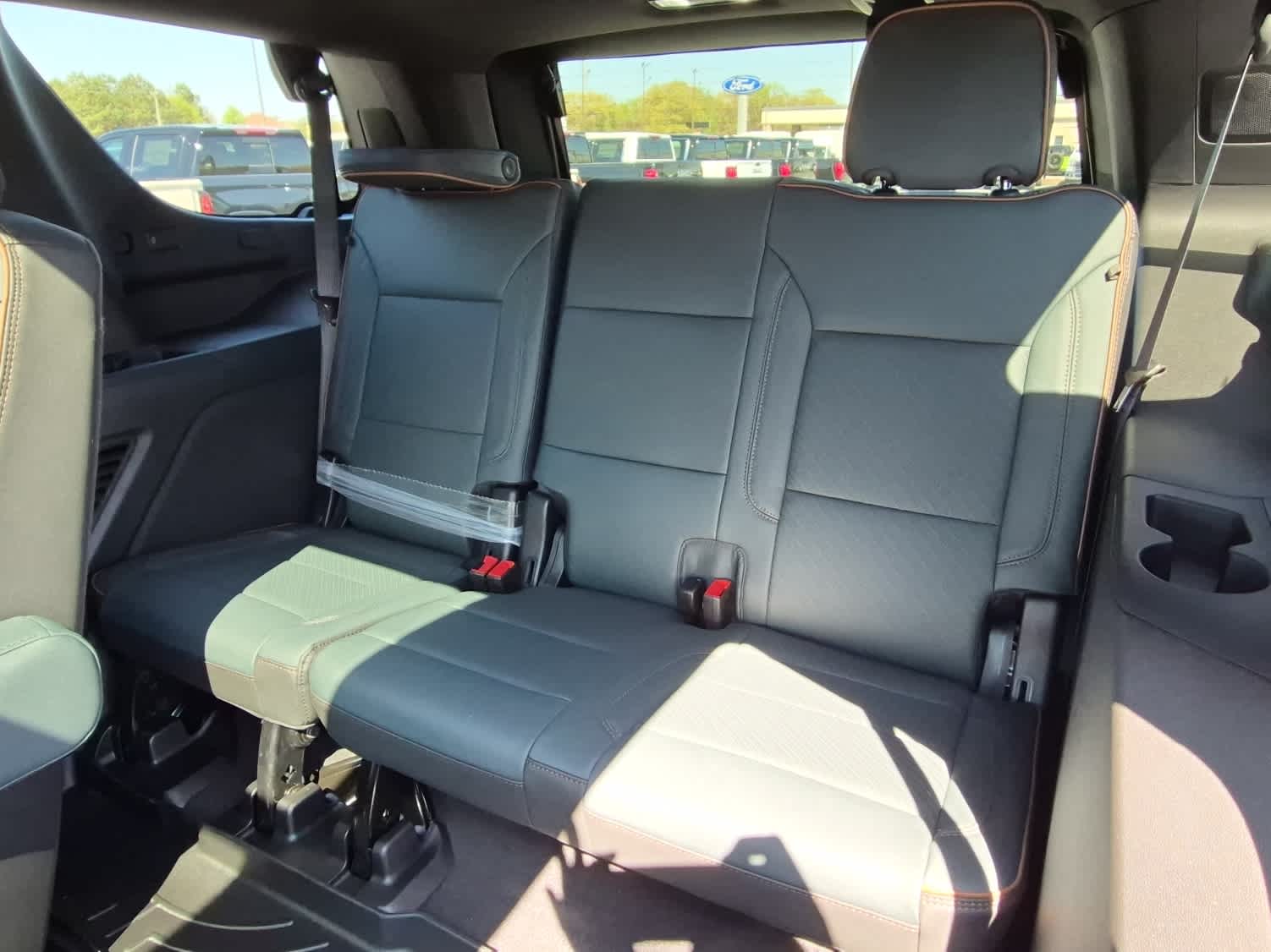 2026 GMC Yukon AT4 - Photo 9