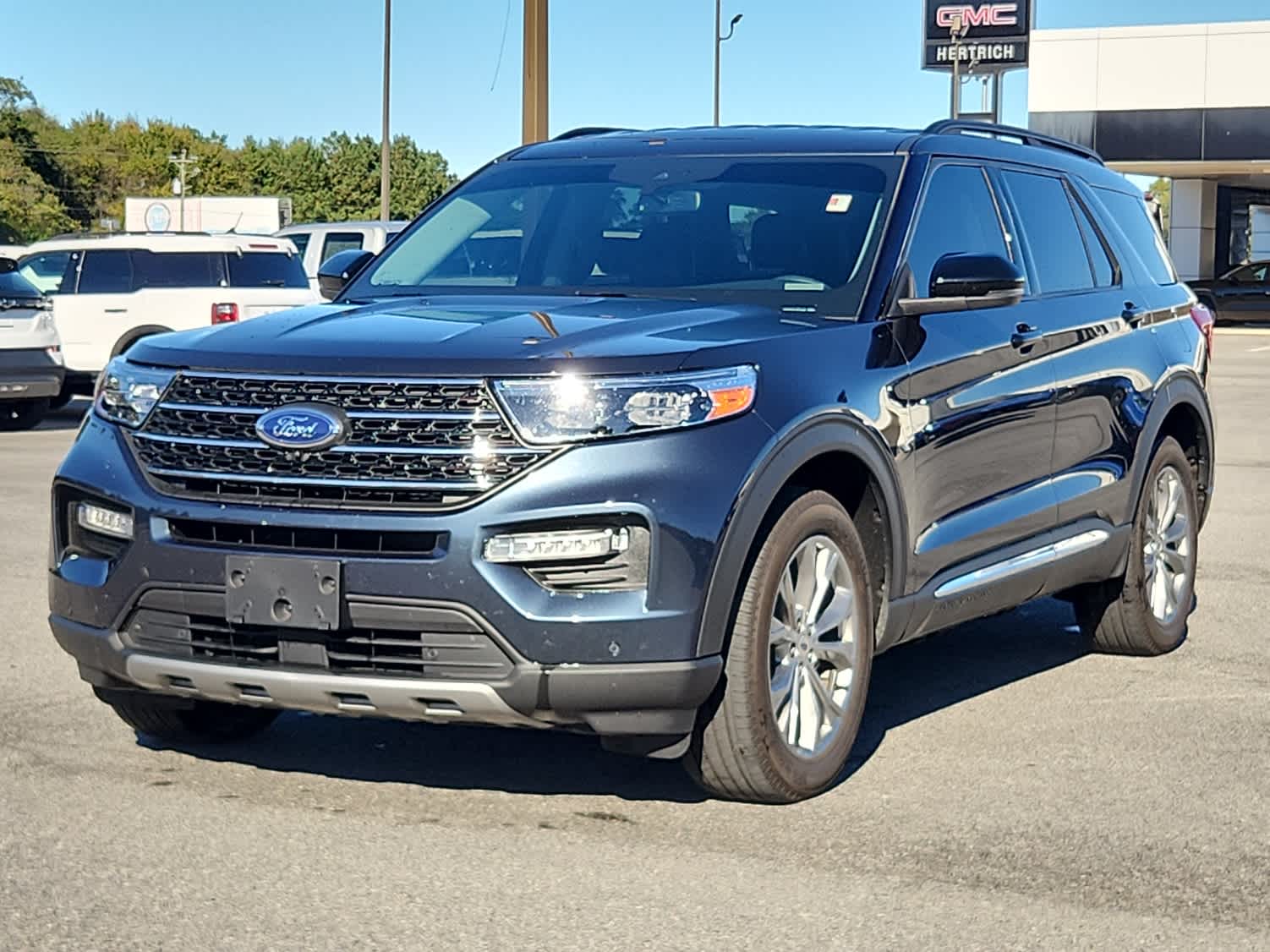 2023 Ford Explorer XLT's photo