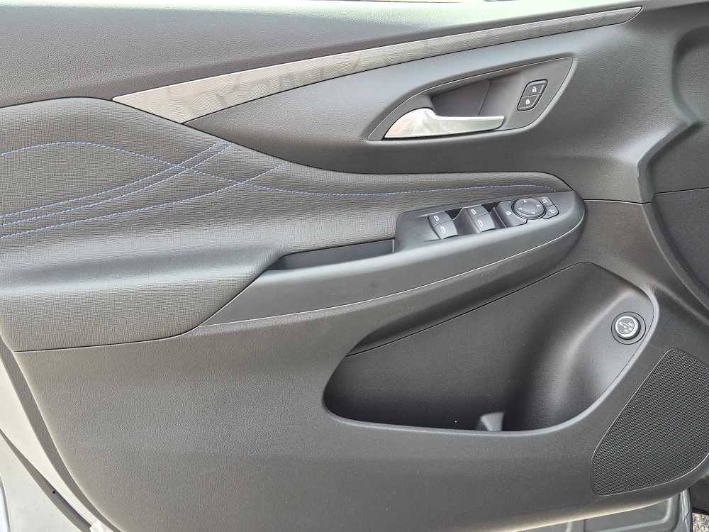 2026 Buick Envista Sport Touring - Photo 10
