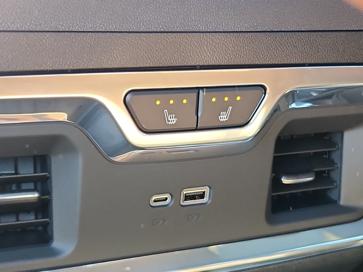 2026 GMC Sierra 2500HD Denali Ultimate - Photo 10