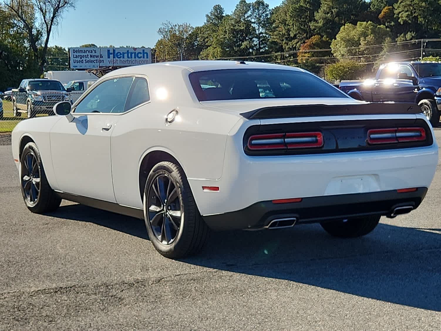 2023 Dodge Challenger SXT photo 4