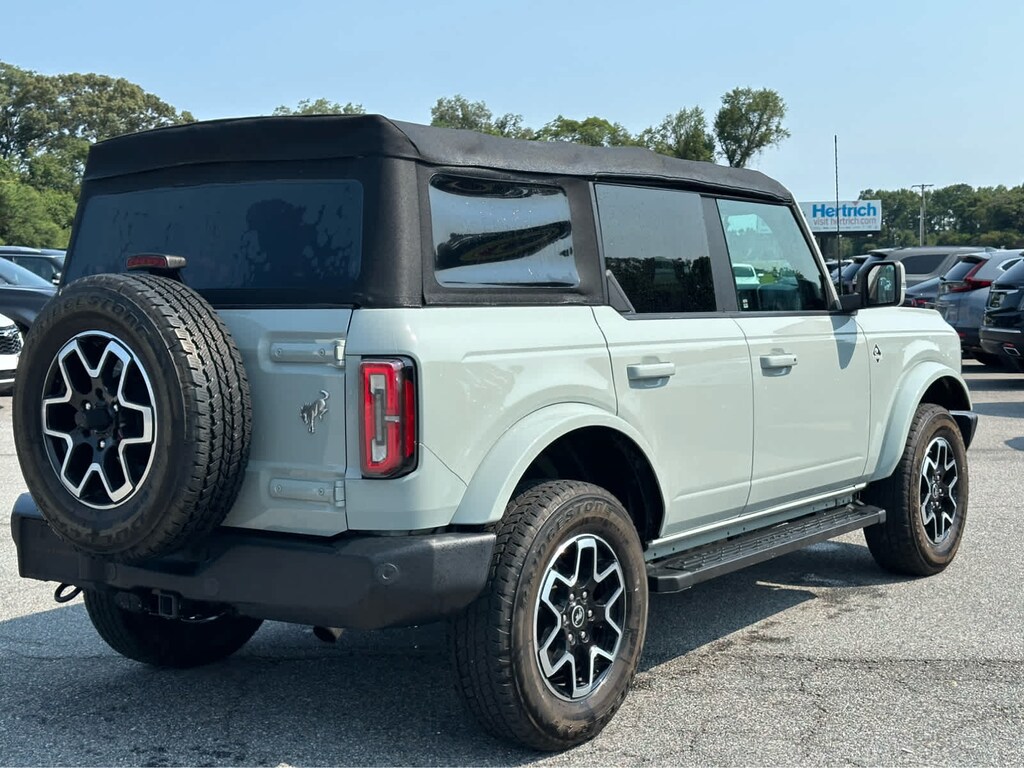 Used 2021 Ford Bronco Base