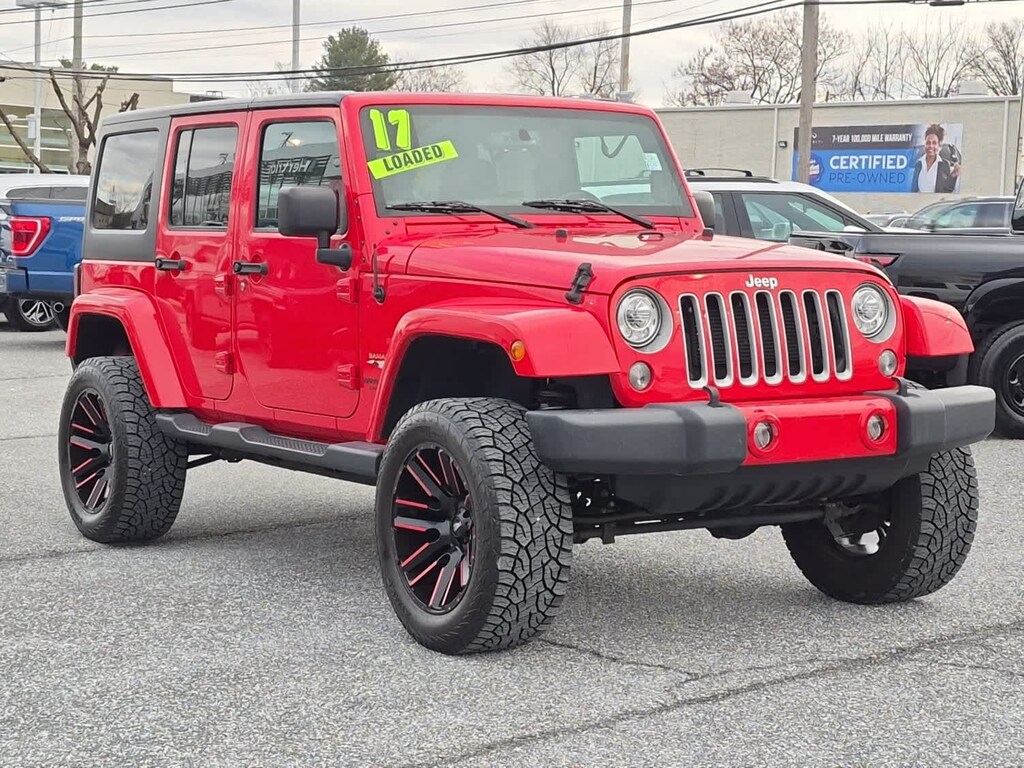 Used 2017 Jeep Wrangler Unlimited Sahara SUV