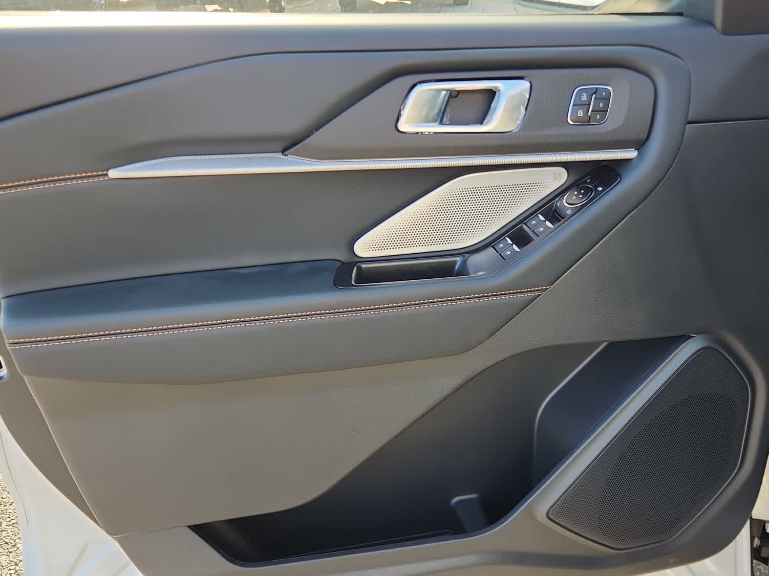 2026 Ford Explorer Tremor - Photo 11