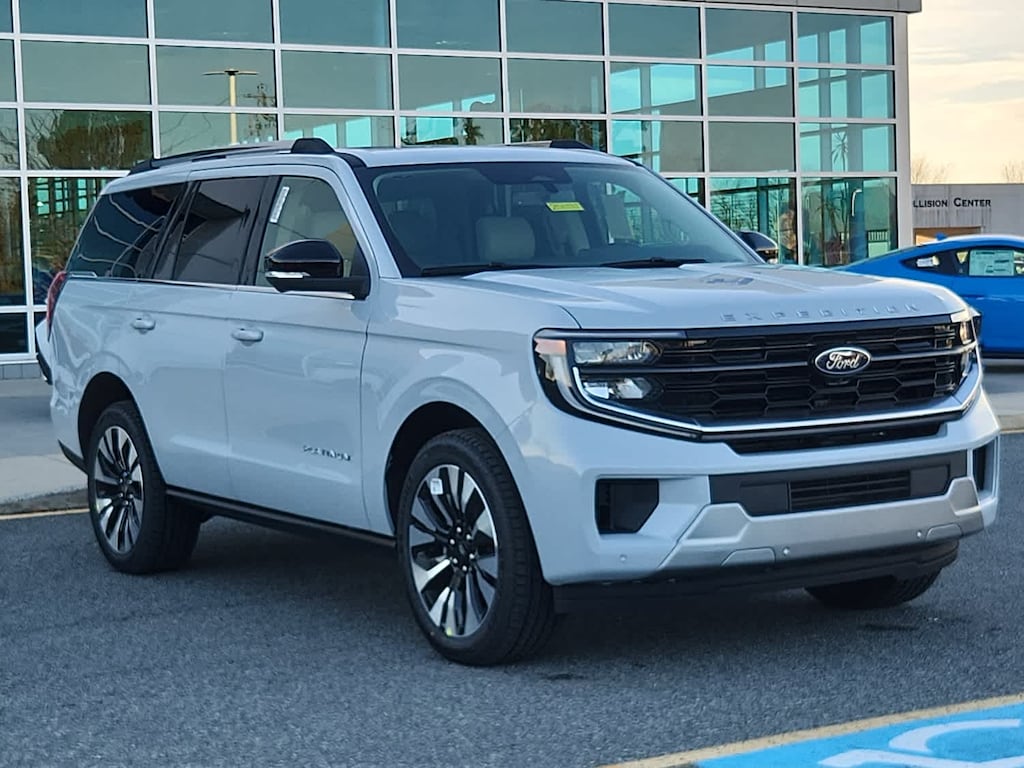 New 2025 Ford Expedition Platinum 4x4