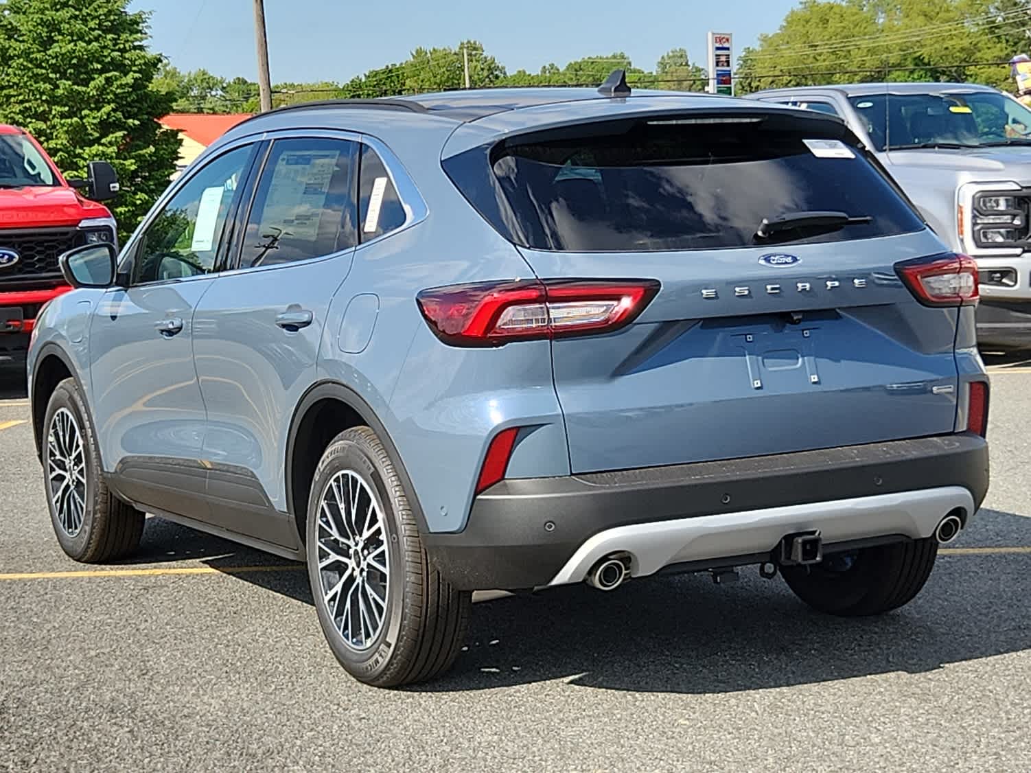 2024 Ford Escape Plug-In Hybrid Premium photo 4