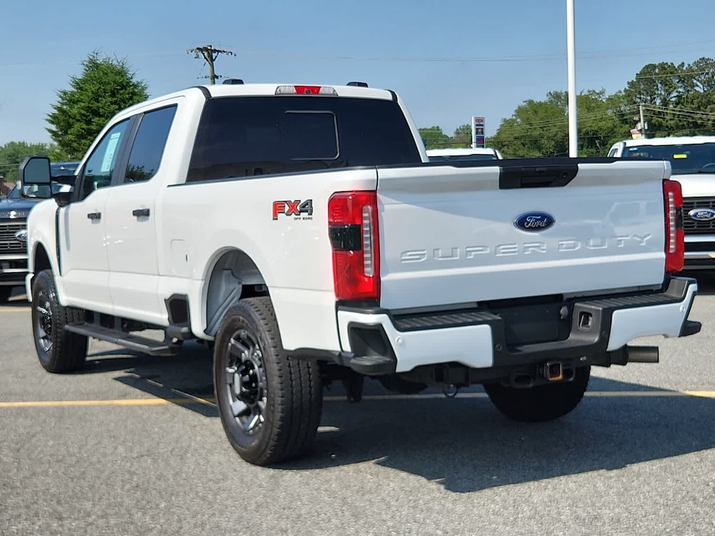 Certified 2023 Ford Super Duty F-250 SRW XL 4WD Crew Cab 6.75 Box Truck Crew Cab