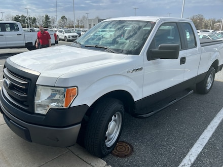 2014 Ford F-150 XL 2WD Supercab 145 Truck SuperCab Styleside
