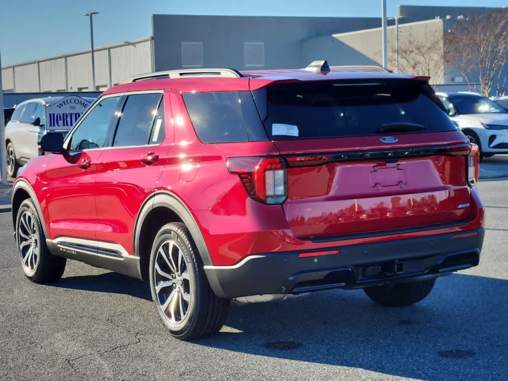 New 2026 Ford Explorer ST-Line 4WD
