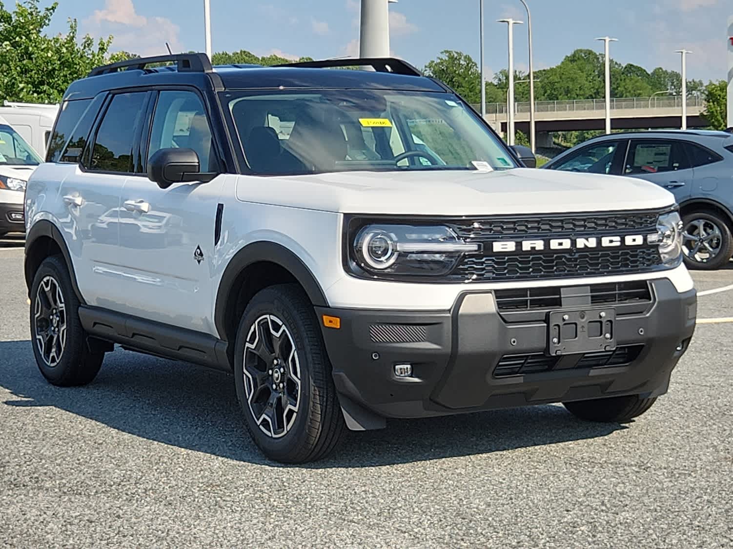 2025 Ford Bronco Sport Outer Banks photo 2