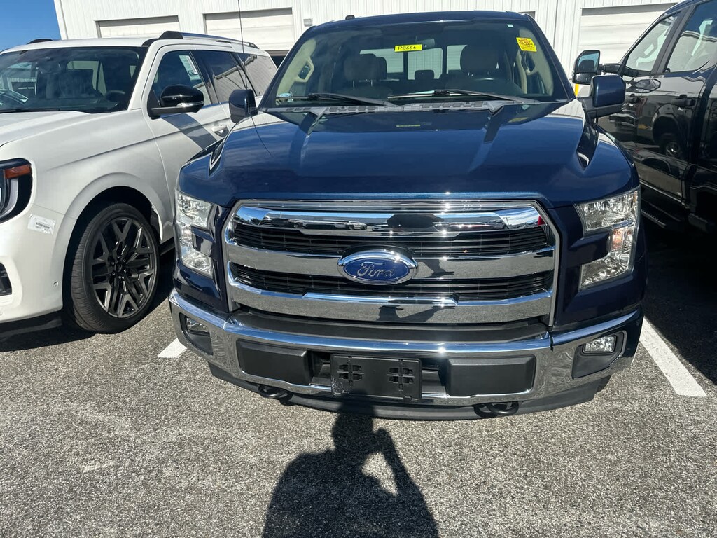 Used 2017 Ford F-150 Lariat 4WD Supercrew 5.5 Box Truck SuperCrew Cab