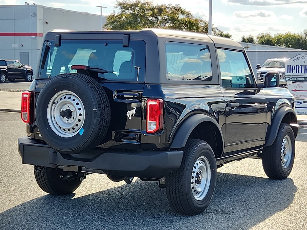 New 2025 Ford Bronco Base 4x4