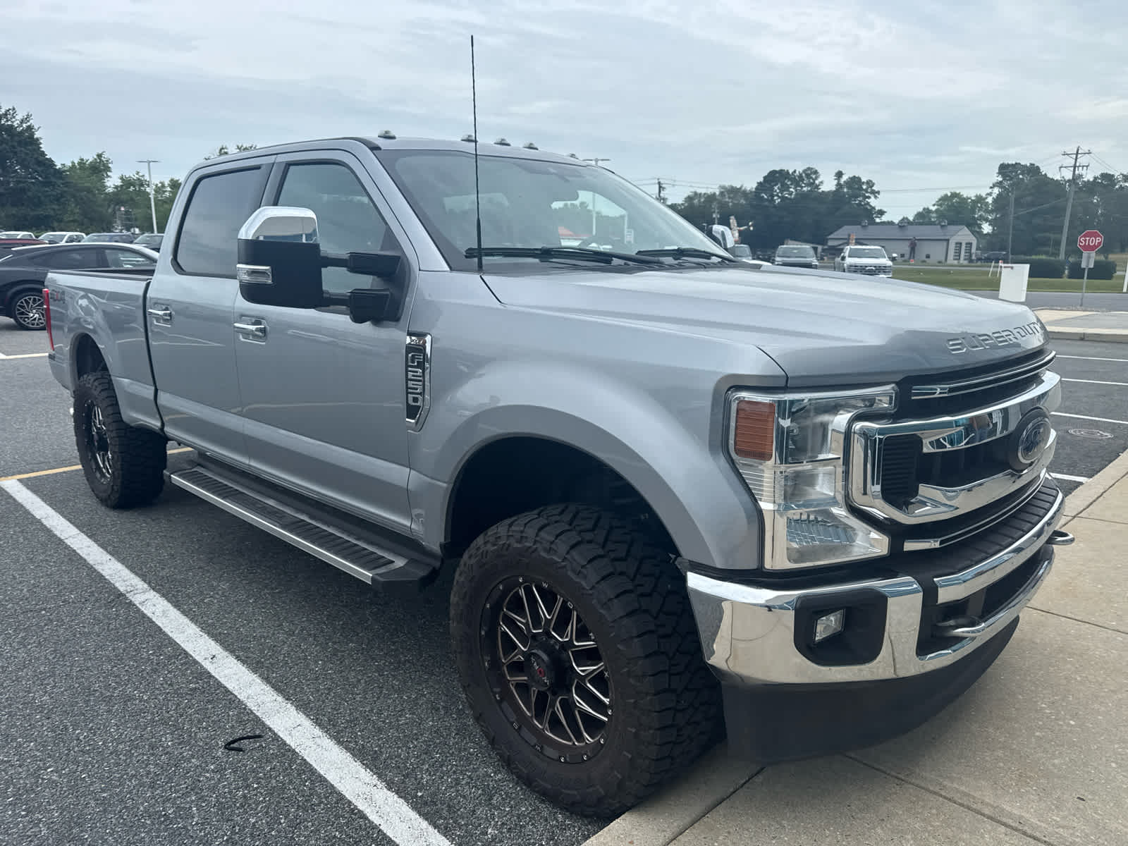 2022 Ford F-250 XLT photo 3