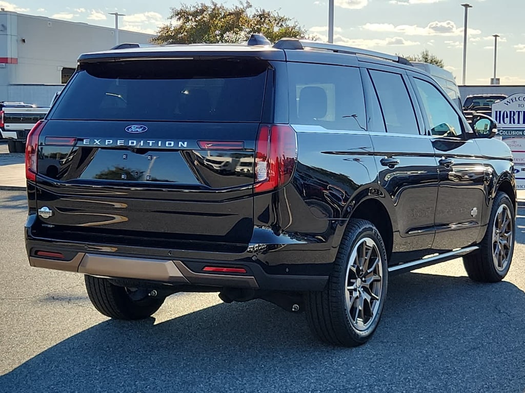 New 2025 Ford Expedition King Ranch 4x4