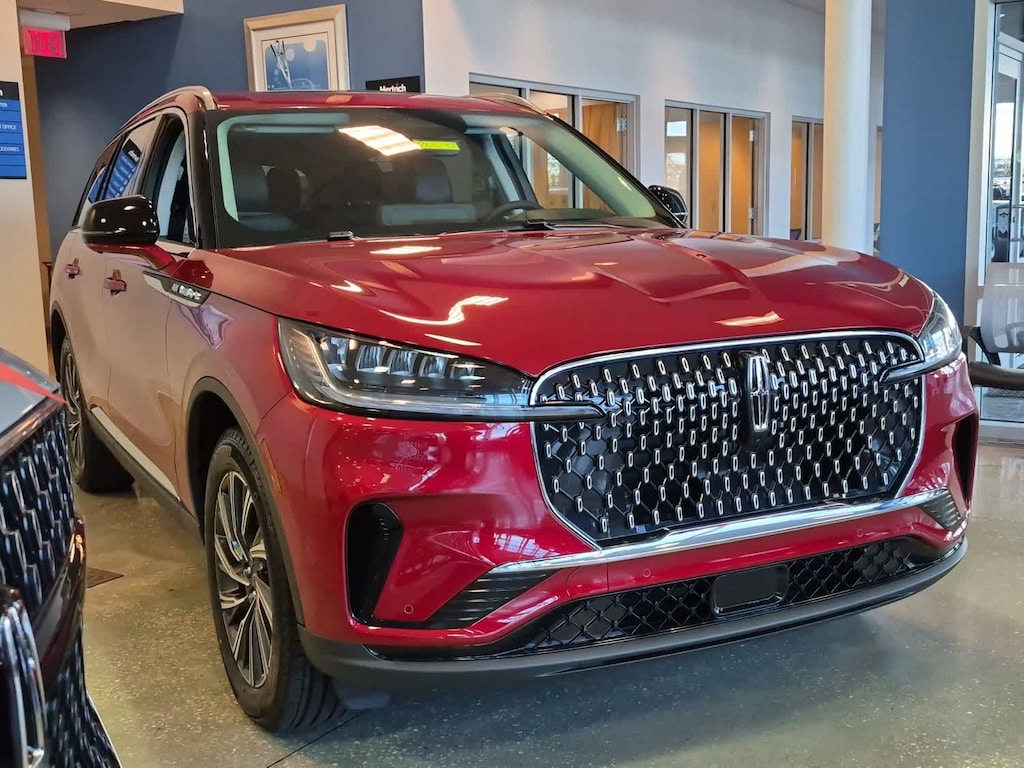 2026 Lincoln Aviator Premiere photo 2