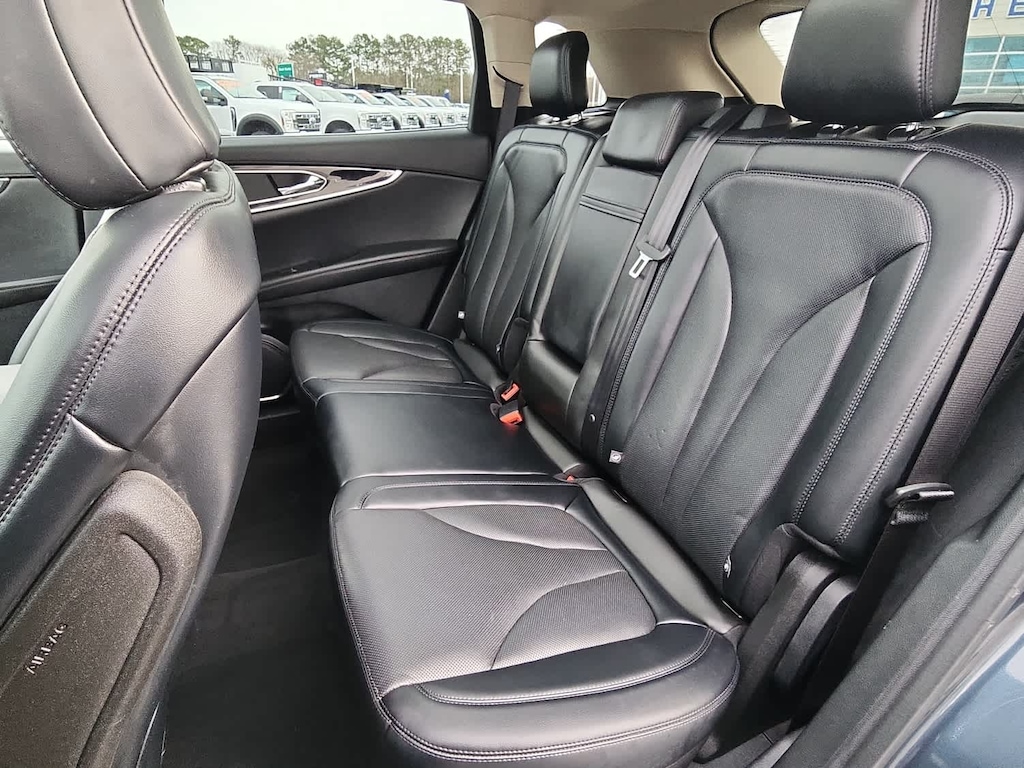 2022 Lincoln Nautilus Reserve photo 4