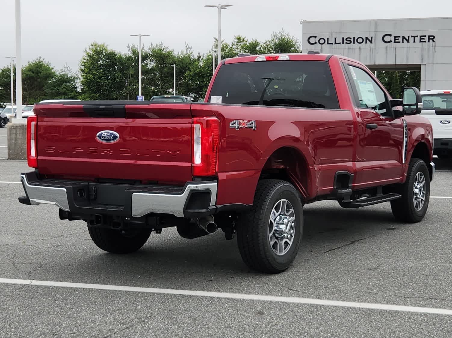 2025 Ford F-350 XLT photo 3